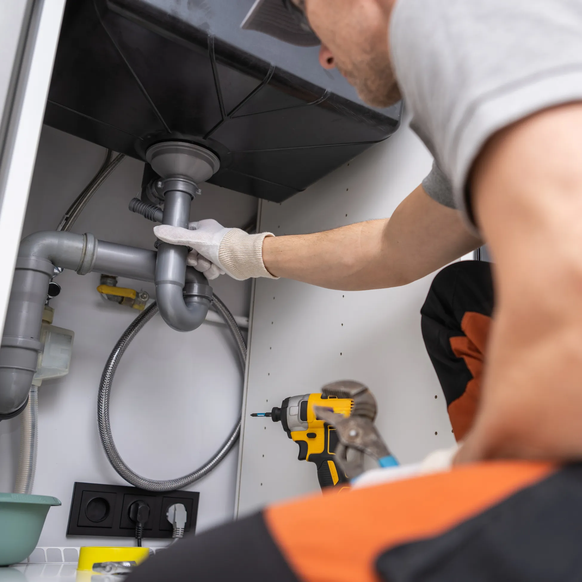 Multifamily Plumbing & Tenant Satisfaction | Pioneer Industries How to Restore Shine to Chrome Faucets: Polishing